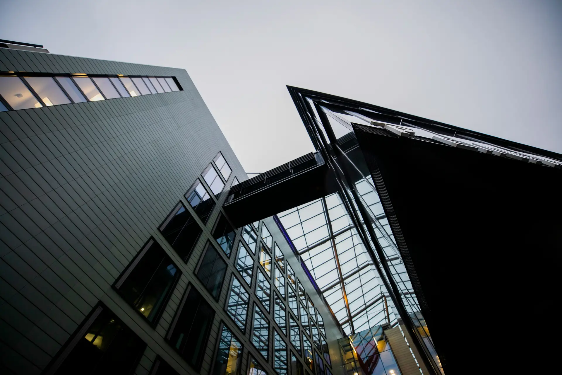 What are the top benefits of professional cladding installation?
